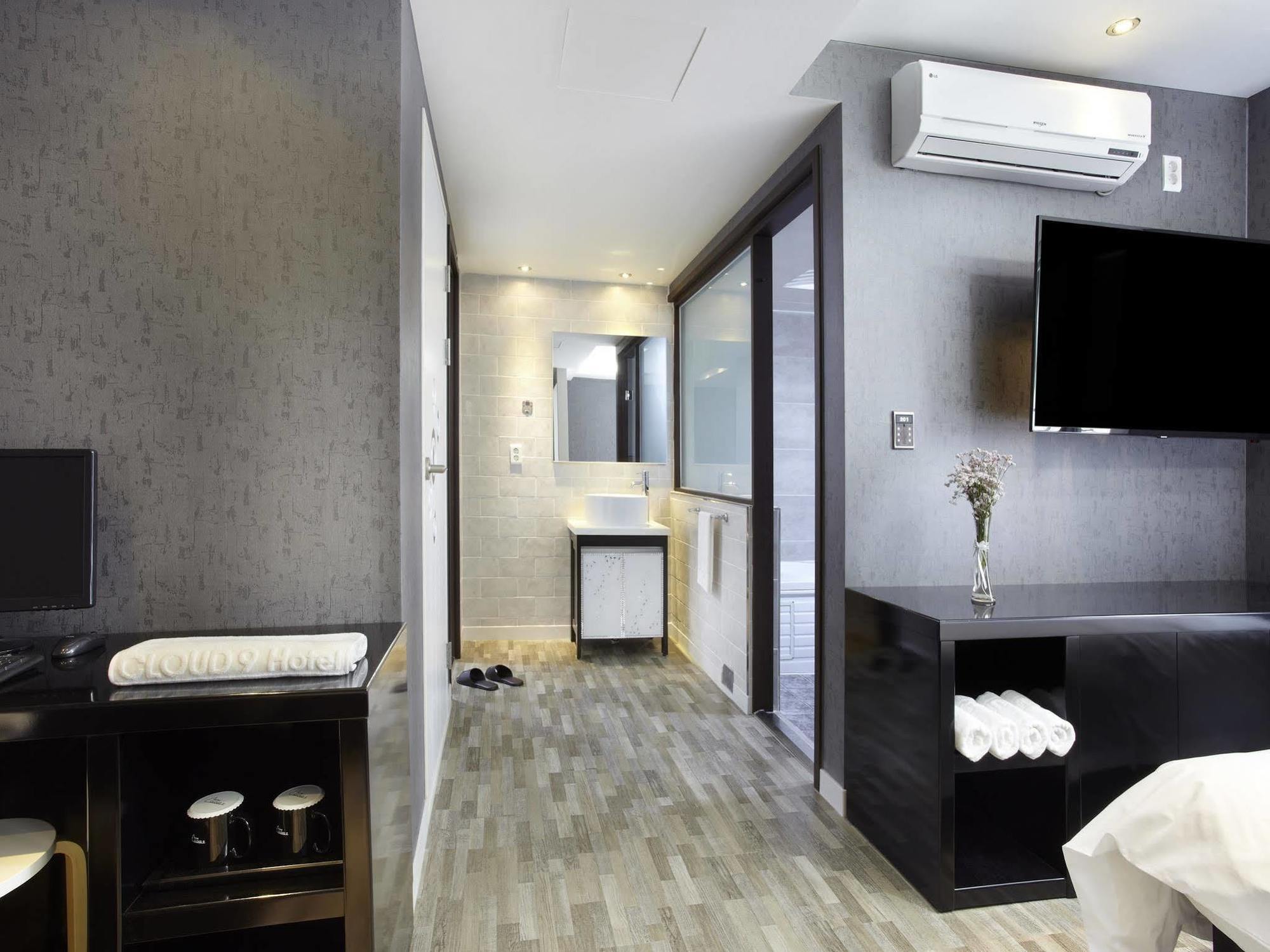 Hotel Cloud 9 Busan Exterior photo